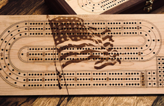 Deluxe Cribbage Game Maple Board with Pegs & Classic Style